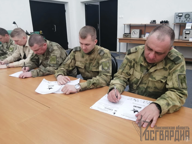 В Пензе личный состав Росгвардии принял участие во всероссийской акции «Диктант Победы»