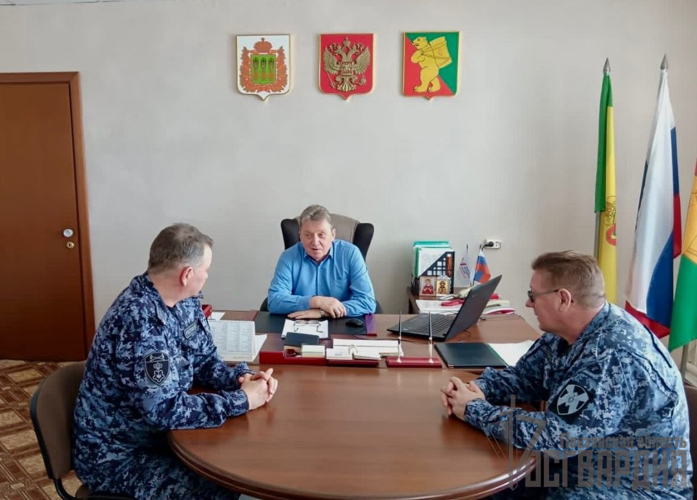 В Пензенской области представители Росгвардии продолжают встречаться с главами муниципальных образований