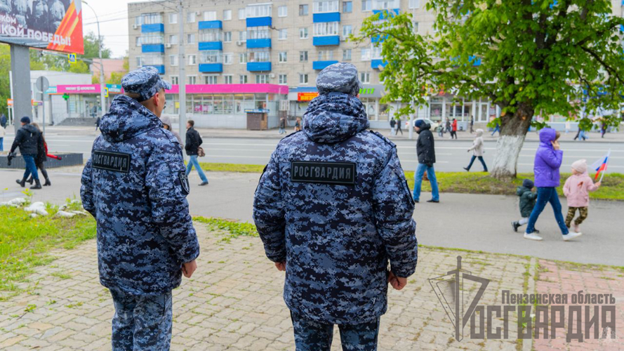 Телесюжет ТРК "Экспресс": В Пензенской области росгвардейцы обеспечили общественную безопасность при праздновании дня Великой Победы (видео)