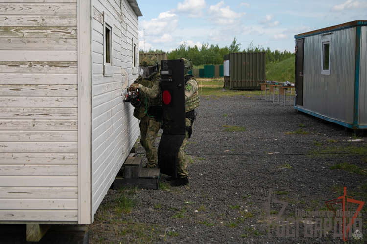 ОПЕРАТИВНЫЙ СБОР РУКОВОДЯЩЕГО СОСТАВА ПРИВОЛЖСКОГО ОКРУГА РОСГВАРДИИ ПРОШЕЛ В НИЖНЕМ НОВГОРОДЕ