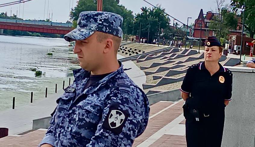 Росгвардейцы обеспечили правопорядок во время проведения мероприятий, посвященных Дню военно-морского флота в Пензенской области