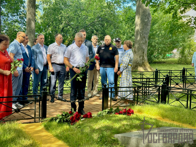 Начальник Управления Росгвардии по Пензенской области Андрей Лугинин посетил Лермонтовский праздник в «Тарханах»