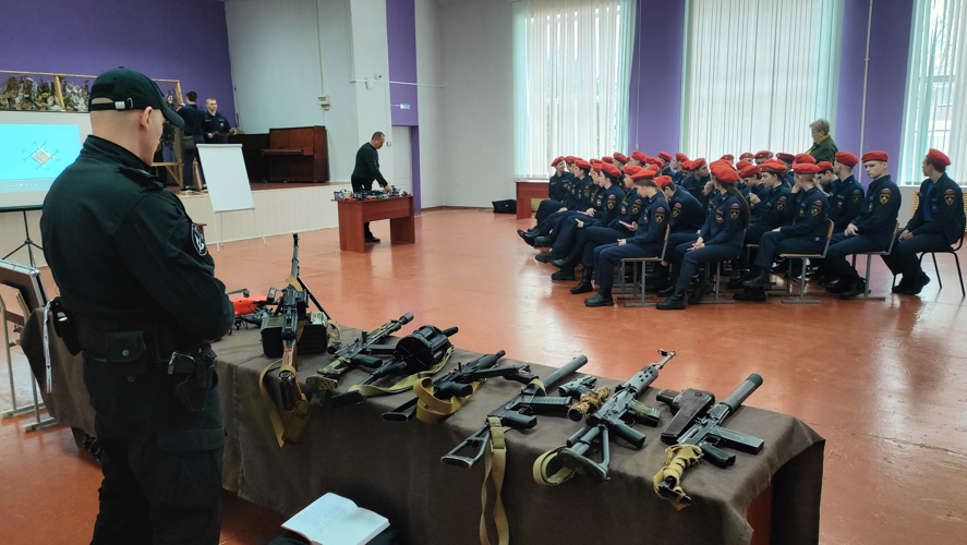 Спецназ Росгвардии организовали показательное выступление БПЛА для студентов Пензенского колледжа транспортных технологий