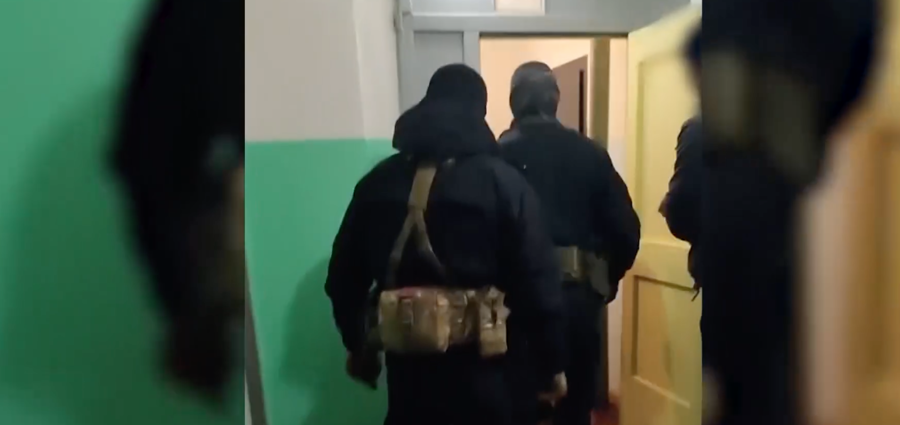 В Пензе при поддержке спецназа Росгвардии задержаны семь компьютерных лжемастеров за обман 17 граждан на 360 тысяч рублей