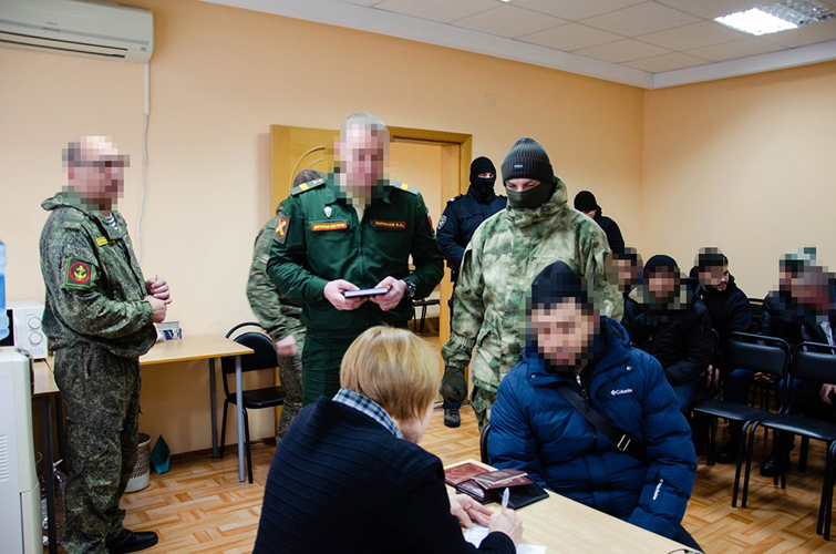 В Пензе состоялся профилактический рейд по установлению лиц, вступивших в гражданство РФ, но не вставших на воинский учет