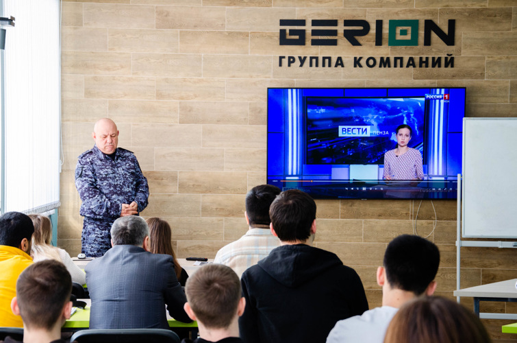 Студенты Пензенского аграрного университета узнали о работе Росгвардии 
