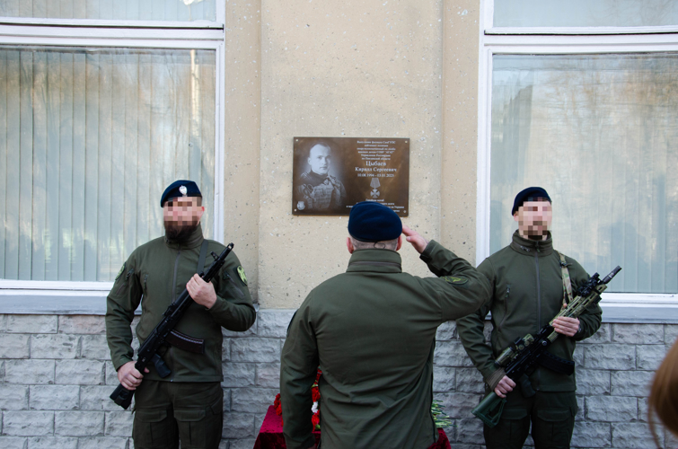 В Пензе открыли мемориальную доску офицеру СОБР Росгвардии Кириллу Цыбаеву (видео)