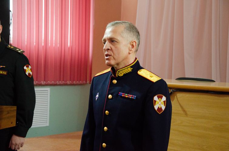 В Пензе сотрудникам и ветеранам Росгвардии вручили ведомственные награды в честь Дня войск национальной гвардии РФ