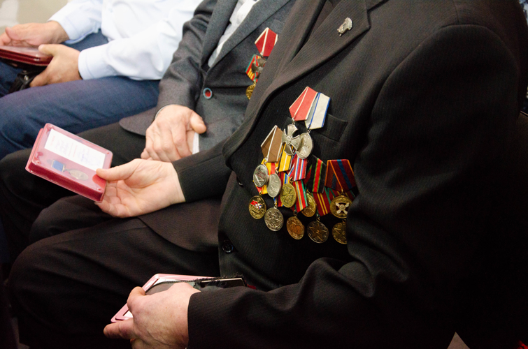 В Пензе сотрудникам и ветеранам Росгвардии вручили ведомственные награды в честь Дня войск национальной гвардии РФ