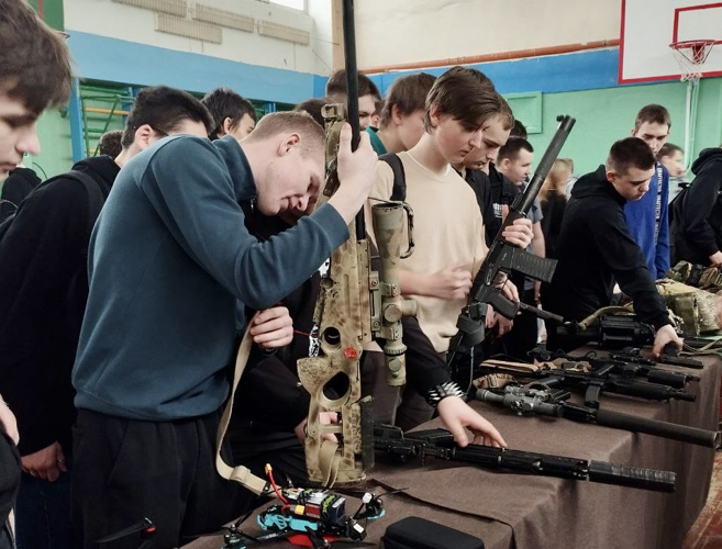 В Пензенском колледже архитектуры и строительства состоялась встреча с сотрудниками Росгвардии