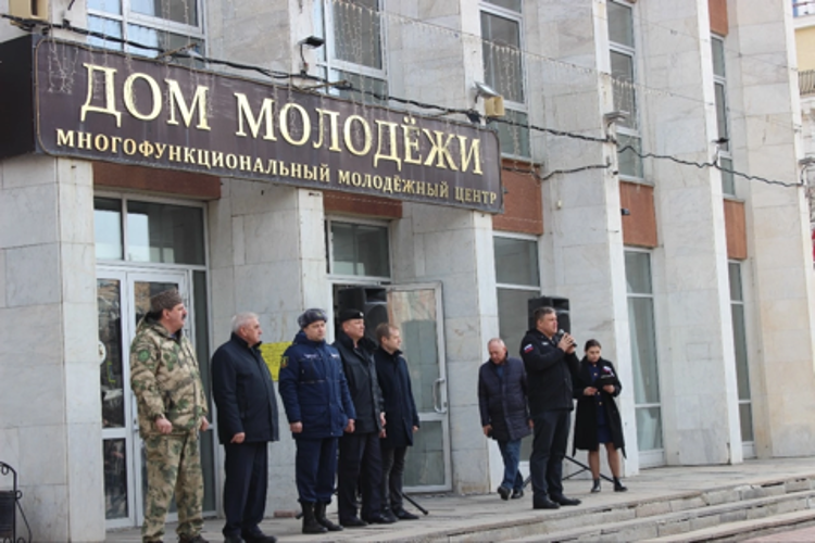 В Пензе представители Росгвардии приняли участие в праздновании 11-й годовщины воссоединения Крыма с Россией