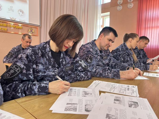 В Пензенской области сотрудники Росгвардии присоединились к акции «Диктант Победы»