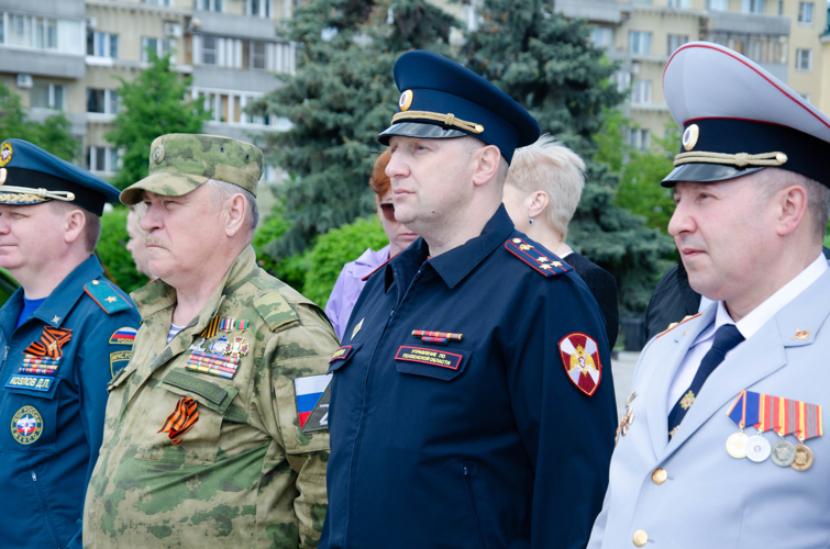 В Пензе сотрудники Росгвардии приняли участие в смотре строевой подготовки кадетов в преддверии 9 Мая