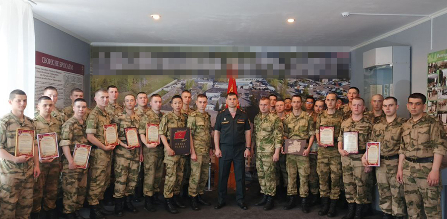 В Заречном состоялось торжественное мероприятие для военнослужащих, уволенных в запас (видео)