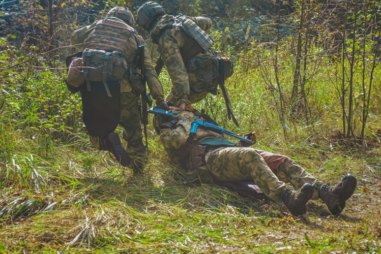 «Не только в госпитале: медики Росгвардии — о службе, где спасают даже под огнём»