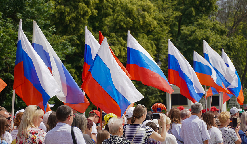 Росгвардейцы обеспечили охрану общественного порядка во время праздничного молебна ко Дню города Пензы и Дню России