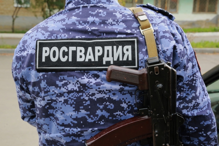 В Пензе сотрудники Росгвардии задержали двух женщин, отказавшихся оплачивать счет в баре