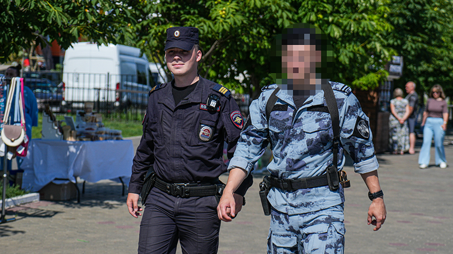 Сотрудники Росгвардии обеспечили общественный порядок на празднике татарской культуры «Сабантуй-2025» в Пензе