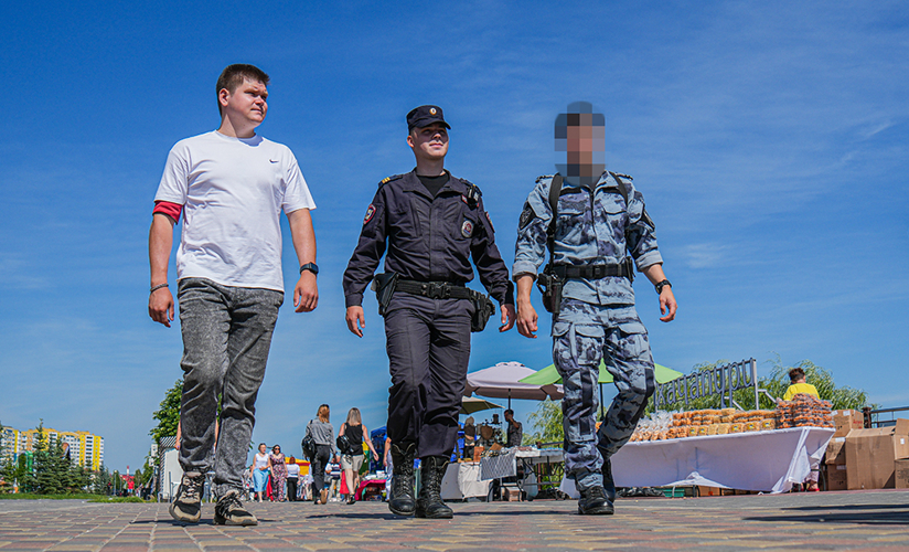 Сотрудники Росгвардии обеспечили общественный порядок на празднике татарской культуры «Сабантуй-2025» в Пензе