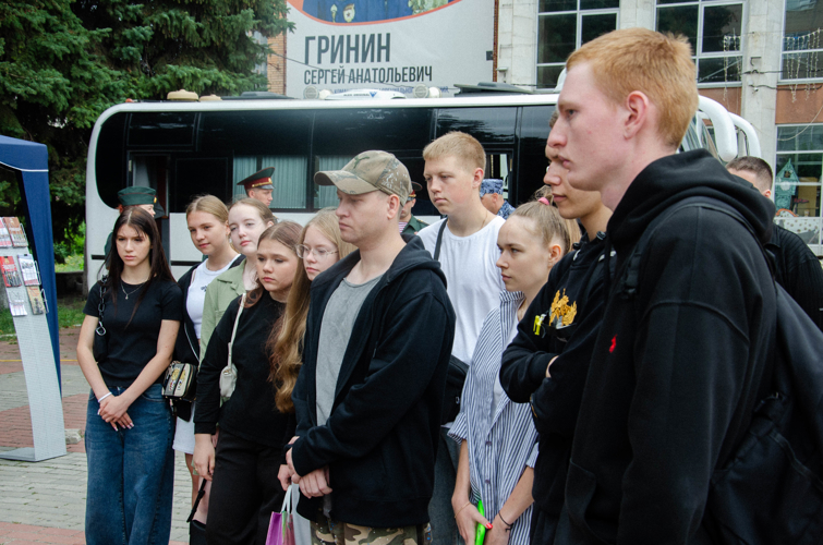 В Пензу прибыл росгвардейский агитмобиль ПФО «Защитник будущего»