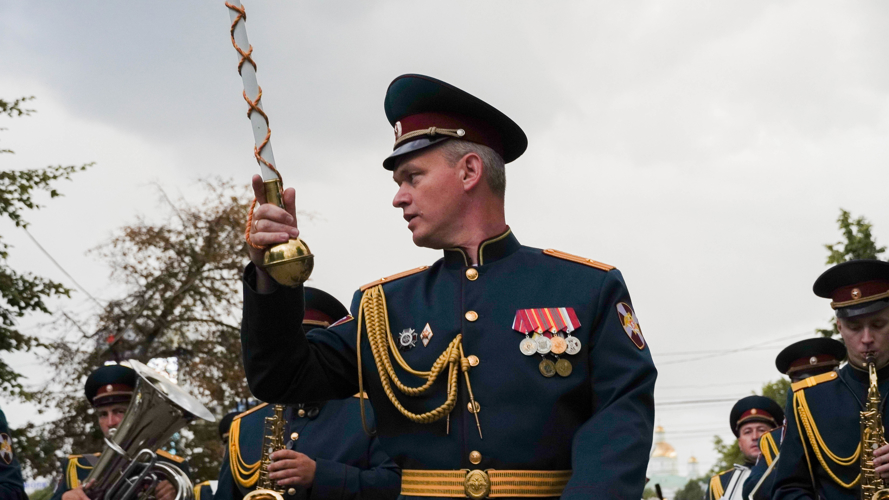 Военный оркестр Росгвардии задал тон IX фестивалю «Марсово поле» в Пензе, мероприятие прошло под гром аплодисментов