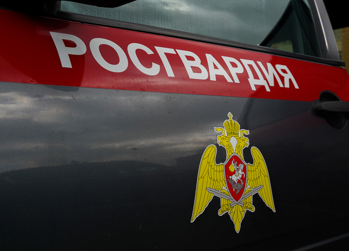 Росгвардейцы задержали нетрезвого пензенца, пытавшегося устроить драку в караоке-баре