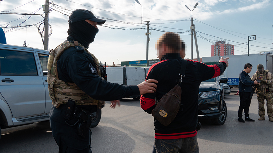 УФСБ и Росгвардия проверили соблюдение миграционного и военного законодательств в Пензе 
