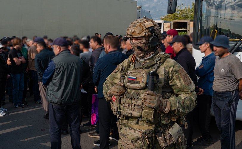 УФСБ и Росгвардия проверили соблюдение миграционного и военного законодательств в Пензе 
