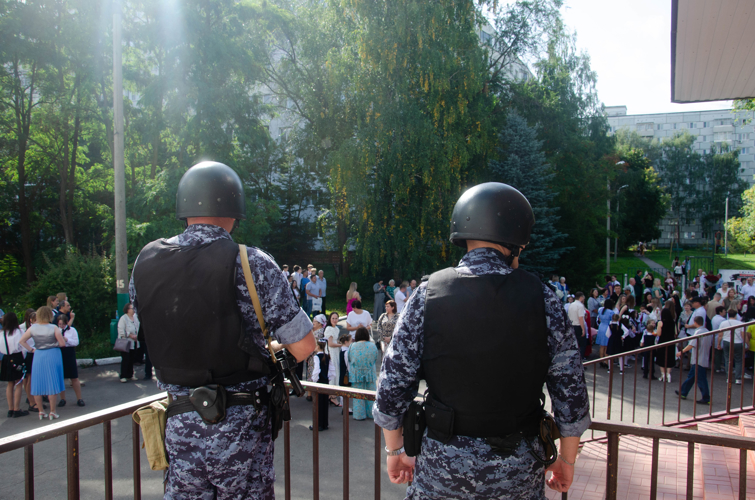 В Пензе росгвардейцы усилили контроль за соблюдением правопорядка в День знаний (видео)
