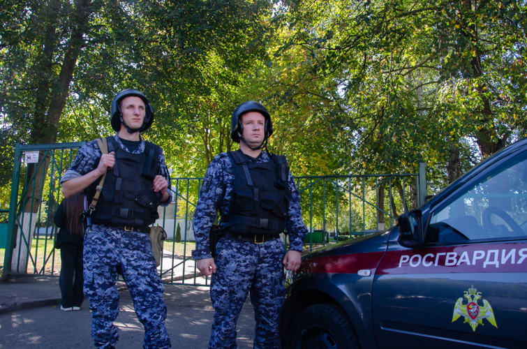 Бойцы Росгвардии обеспечивают правопорядок и безопасность на выборах в Пензенской области