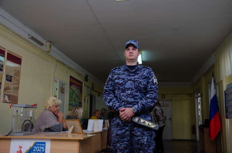 Бойцы Росгвардии обеспечивают правопорядок и безопасность на выборах в Пензенской области