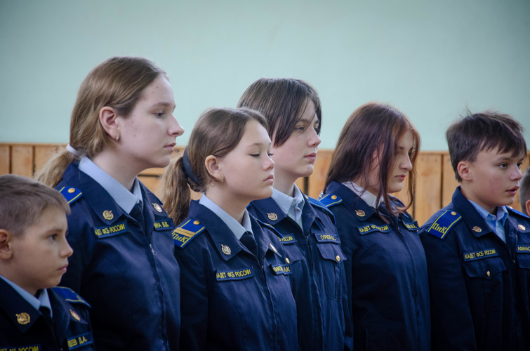 Офицеры ОМОН «Страж» провели «Урок мужества» для школьников в преддверии Дня народного единства