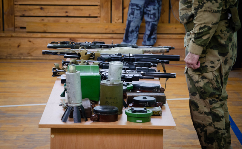 Офицеры ОМОН «Страж» провели «Урок мужества» для школьников в преддверии Дня народного единства