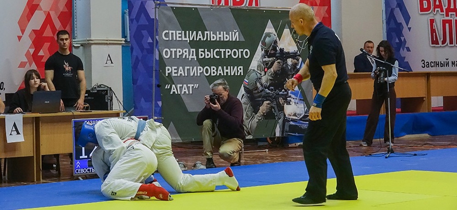 В Пензе состоялись областные соревнования по рукопашному бою памяти сотрудника СОБР «Агат» (видео)