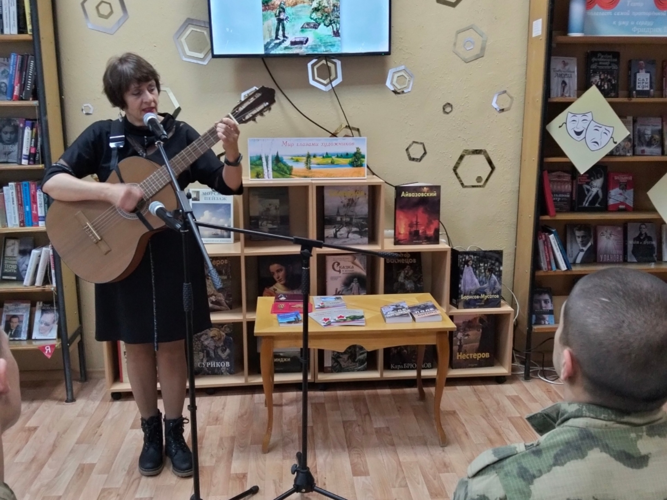 В Заречном состоялась литературно-музыкальная гостиная «Время героев» для военнослужащих Росгвардии