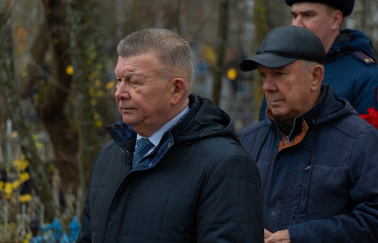 В Пензе росгвардейцы и полицейские почтили память коллег, погибших при исполнении служебного долга 