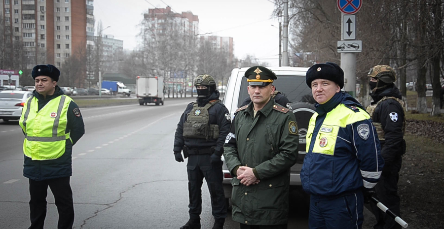 В Пензе при поддержке спецназа Росгвардии прошел рейд по выявлению граждан, не вставших на воинский учет (видео)