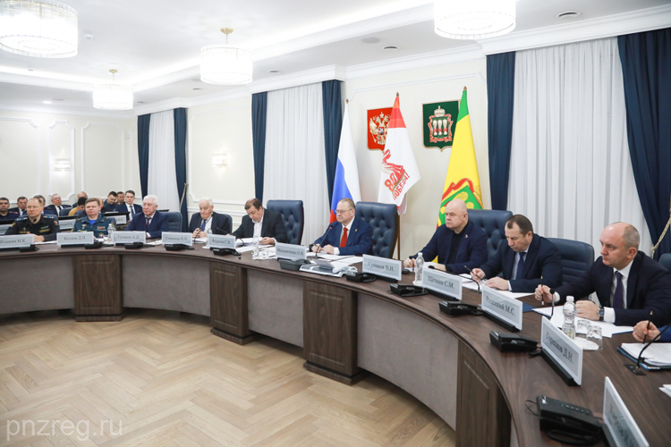 В Пензенской области утвержден комплексный план безопасности на новогодние и рождественские праздники