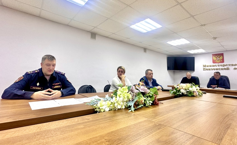 Росгвардия и Министерство образования Пензенской области договорились о развитии сотрудничества в патриотическом воспитании и профессиональной ориентации молодежи