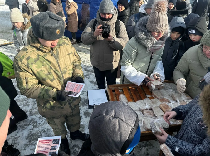 Военнослужащие Росгвардии в Пензенской области поддержали Всероссийскую акцию «Блокадный хлеб»