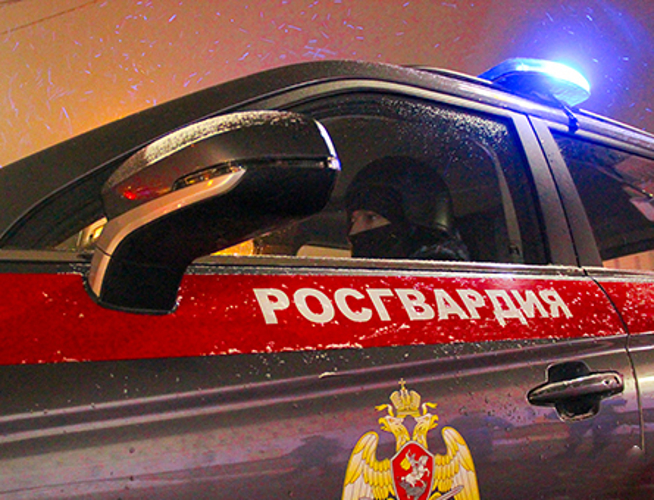 Росгвардейцы задержали нетрезвого гражданина, устроившего драку и разбившего стеклопакет в одном из баров Пензы