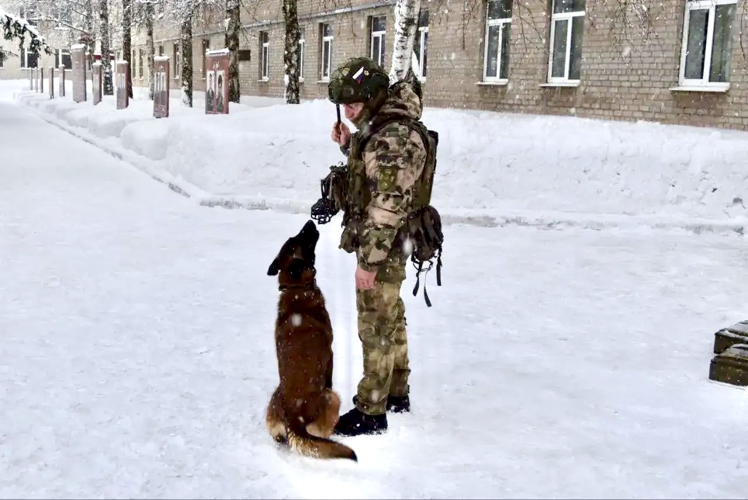 В Пензенской области росгвардейцы провели уроки мужества в честь годовщины вывода войск из Афганистана