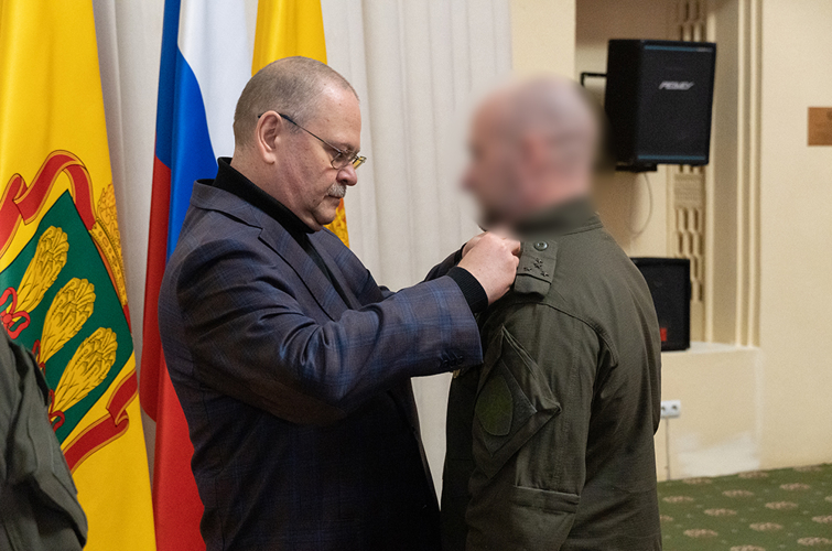 Телесюжет ТРК «Экспресс»: Губернатор Олег Мельниченко вручил награды бойцам пензенского СОБР Росгвардии (видео)