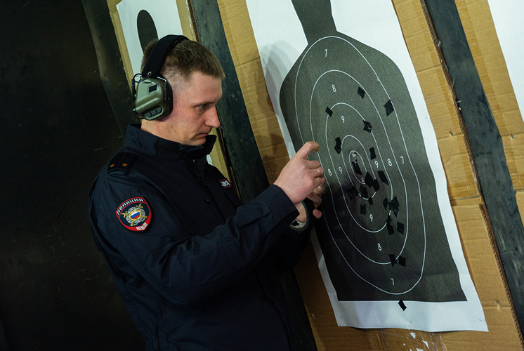 В Пензе представители Росгвардии завоевали «золото» Спартакиады «Динамо» по скоростной стрельбе