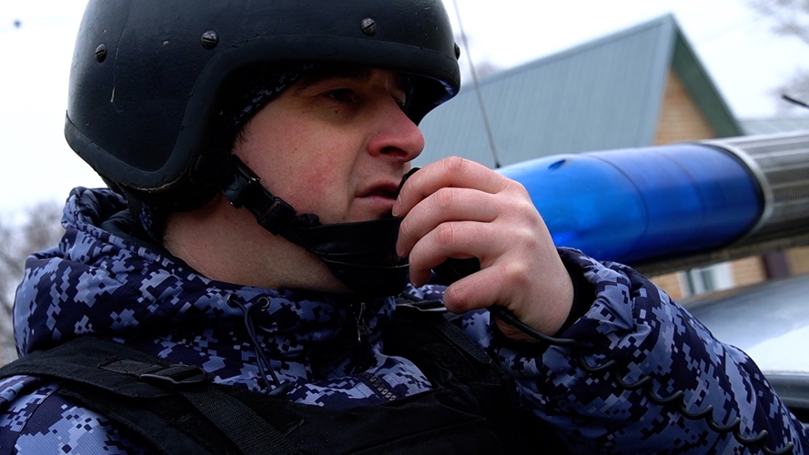 В Пензе сотрудники Росгвардии в считанные минуты «обезвредили» условных преступников на охраняемом объекте (видео)