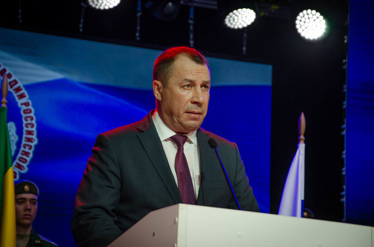 Губернатор Пензенской области вручил сотрудникам и военнослужащим Росгвардии государственные и региональные награды в день празднования 10-летнего юбилея ведомства (видео)