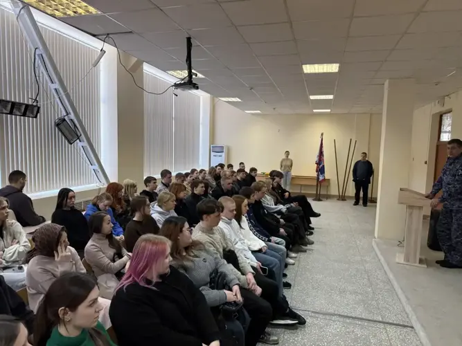 Росгвардия провела профориентационную встречу со студентами Пензенского казачьего института технологий