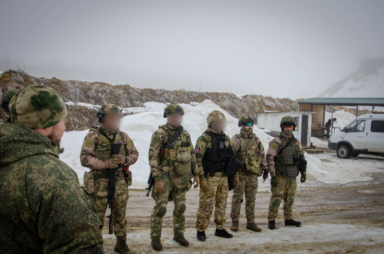 В Пензе бойцы спецназа Росгвардии прошли испытания на право носить знак отличия