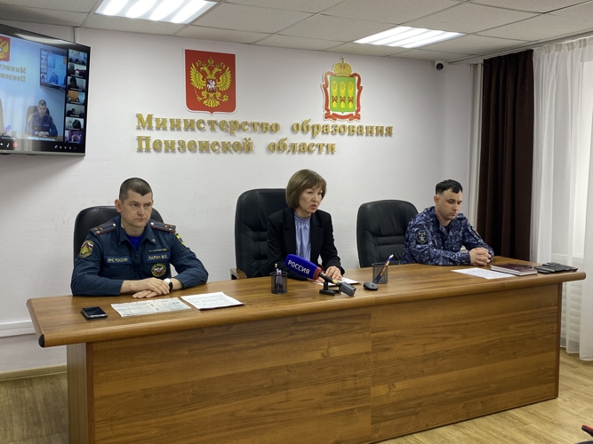 Представители Росгвардии и педагоги обсудили алгоритмы действий при ЧС на пресс-конференции в Пензе