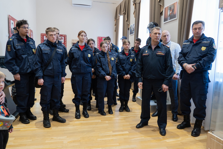 В Пензенском краеведческом музее состоялось торжественное открытие выставки, посвященной 10-летию Росгвардии (видео)